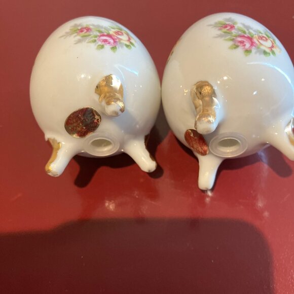VINTAGE ENESCO PORCELAIN SALT PEPPER SHAKERS‎ FOOTED EGG SHAPED FLORAL JAPAN 3" - Picture 5 of 5